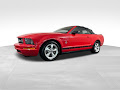 2007 Ford Mustang V6 Deluxe